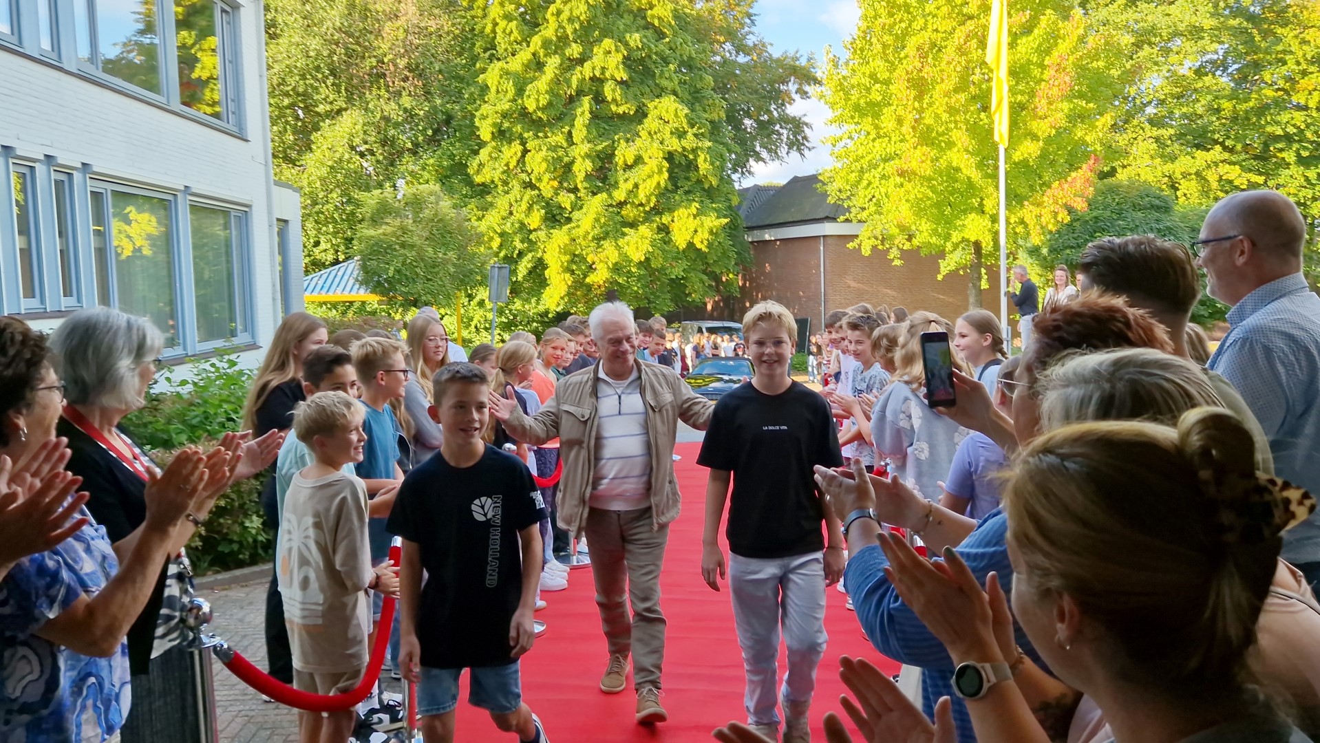 Sophianum zegt Hans Hupperetz gedag